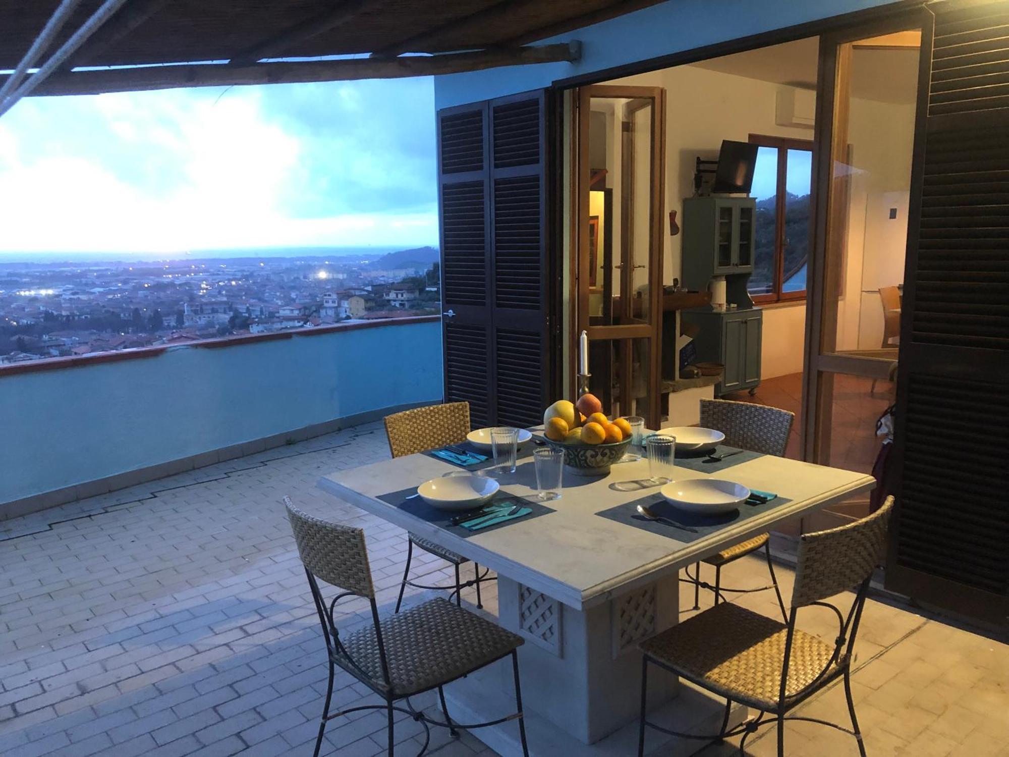 La Terrazza Apartment Massa  Bagian luar foto