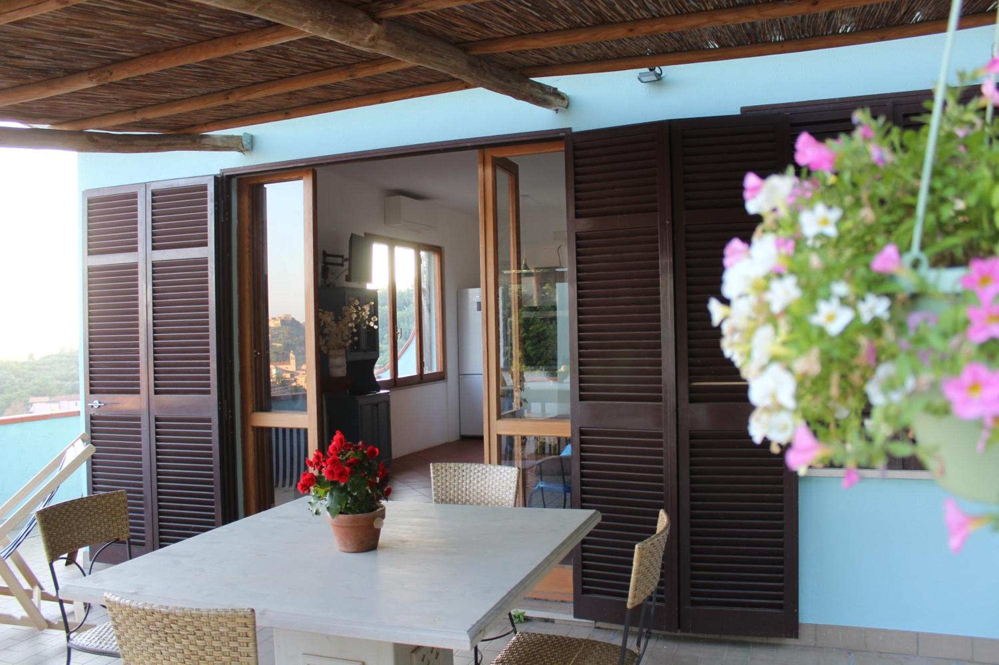 La Terrazza Apartment Massa  Bagian luar foto